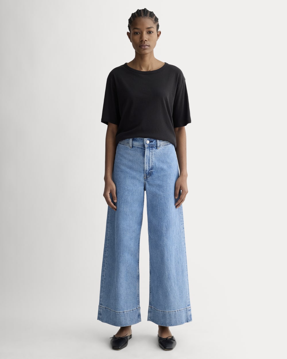 The Air Tee in Black — detail view