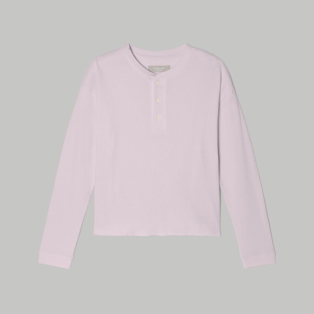 The Organic Cotton Waffle Henley in Light Lilac — detail view