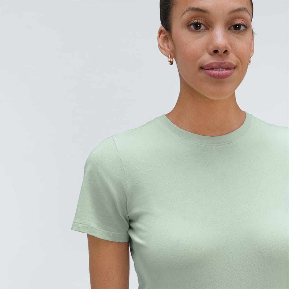 The Organic Cotton Crew Tee in Lily Green — detail view