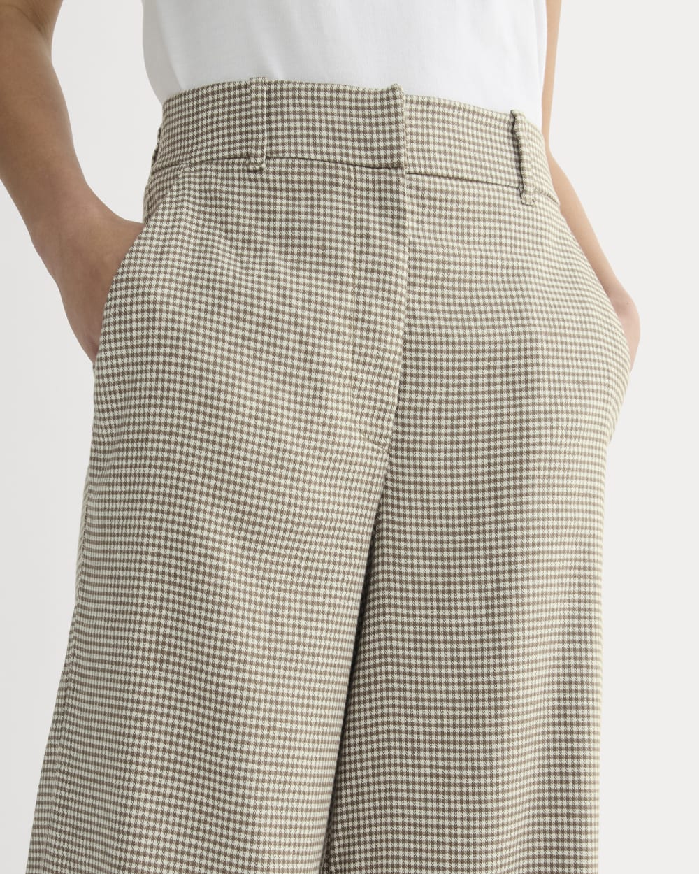 The Wide-Leg Pant in Stretch Linen in Deep Taupe Mini Gingham — detail view