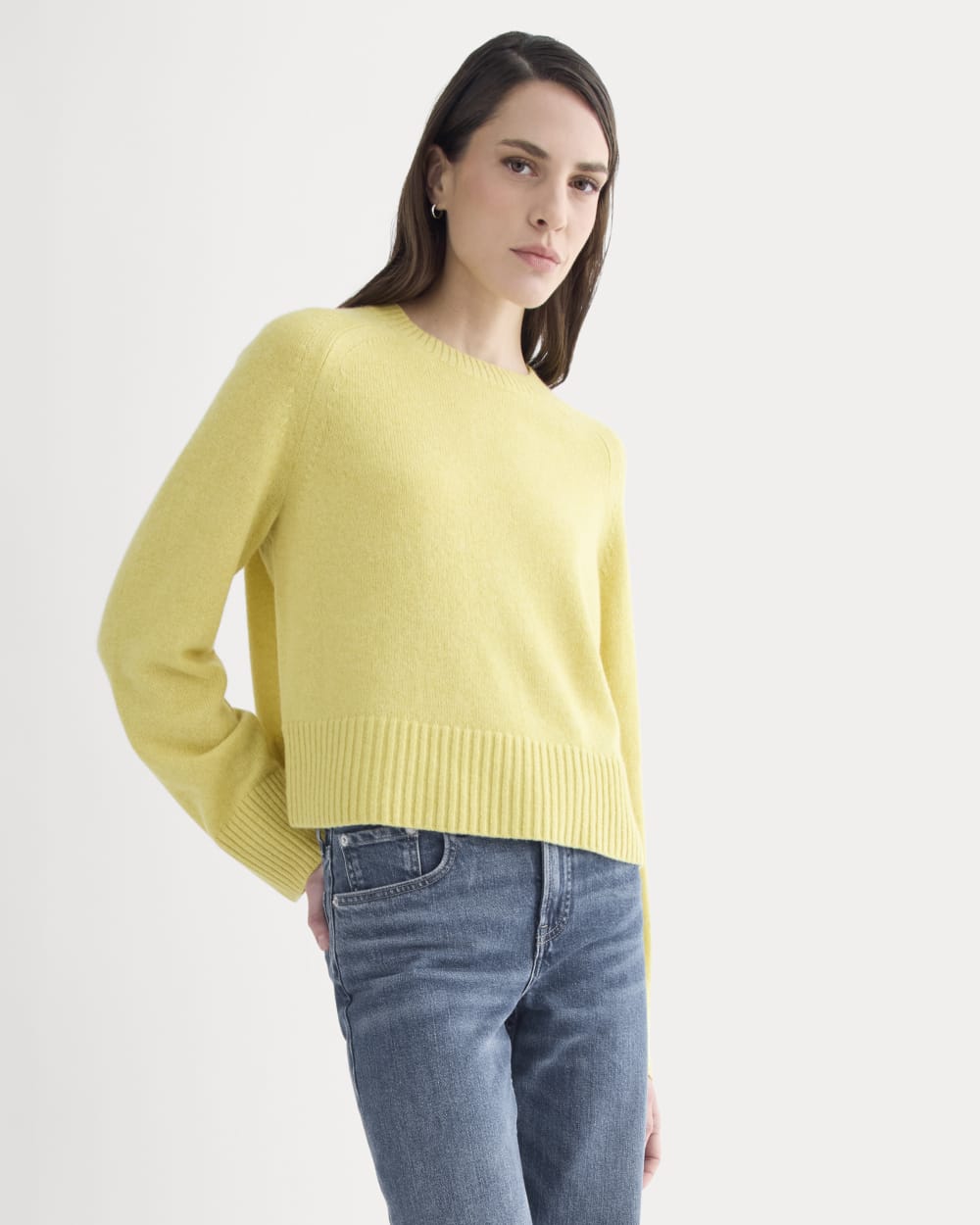 The Boxy Crew in Cashmere in Double Cream Heather — front view