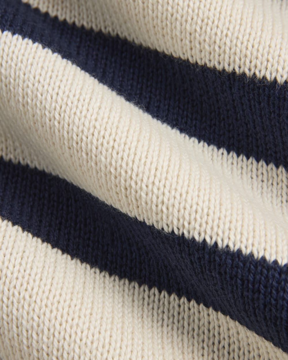The Boxy Polo in Everyday Cotton in Canvas / Navy — detail view