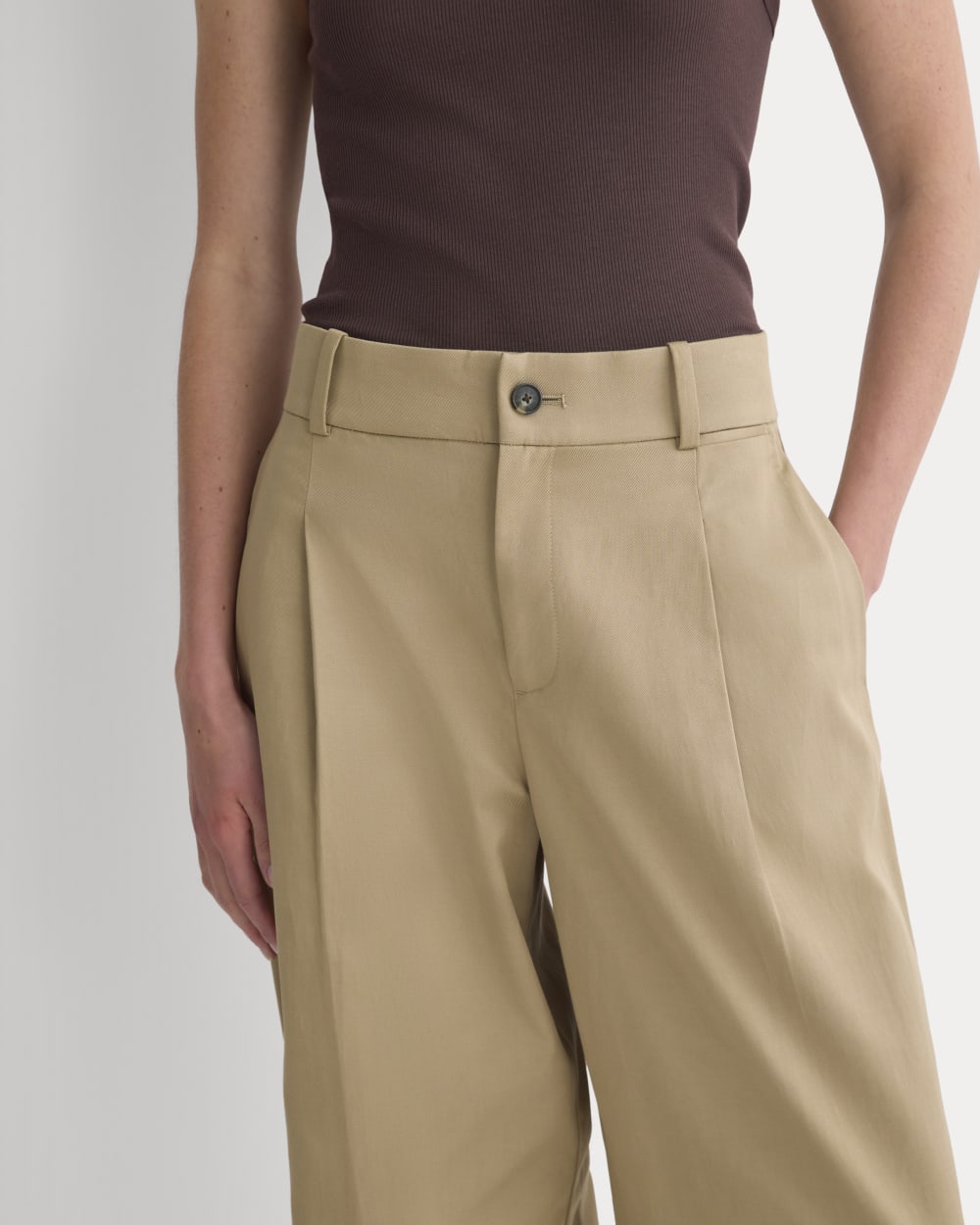 Wide-Leg Trouser in Buttersmooth in Ash Brown — detail view