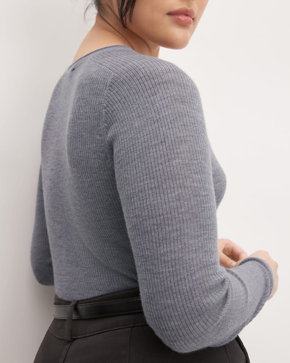 The Long-Sleeve Sweater Tee in Ultrasoft Merino in Heather Mid Grey — detail view