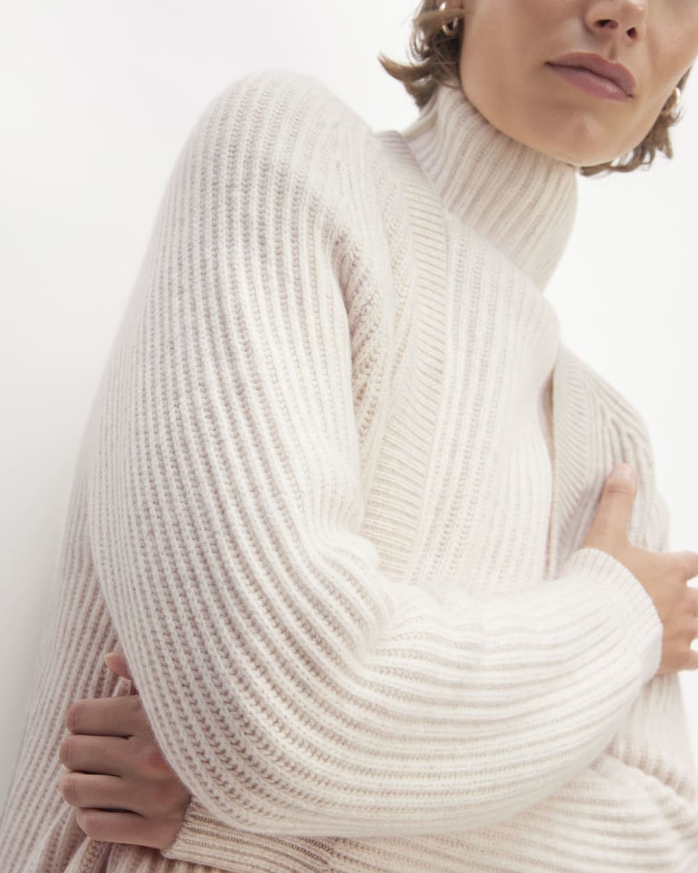 The Felted Merino Cocoon Cardigan in Heathered Oat — detail view