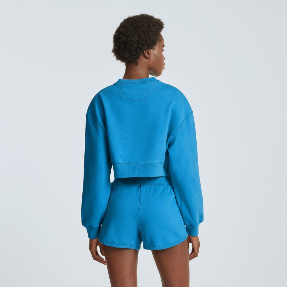 The Organic Cotton Cropped Crew in Horizon Blue — detail view