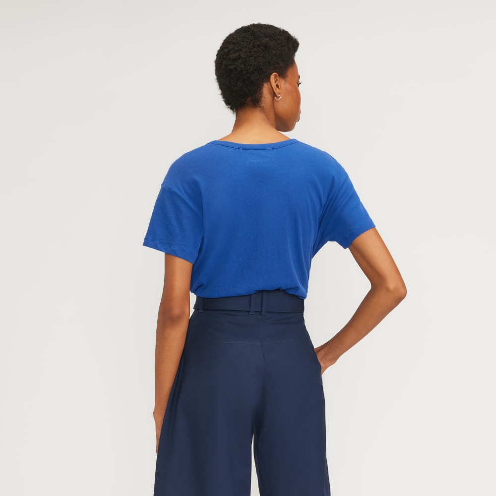 The Air Scoop-Neck Tee in Mazarine Blue — detail view