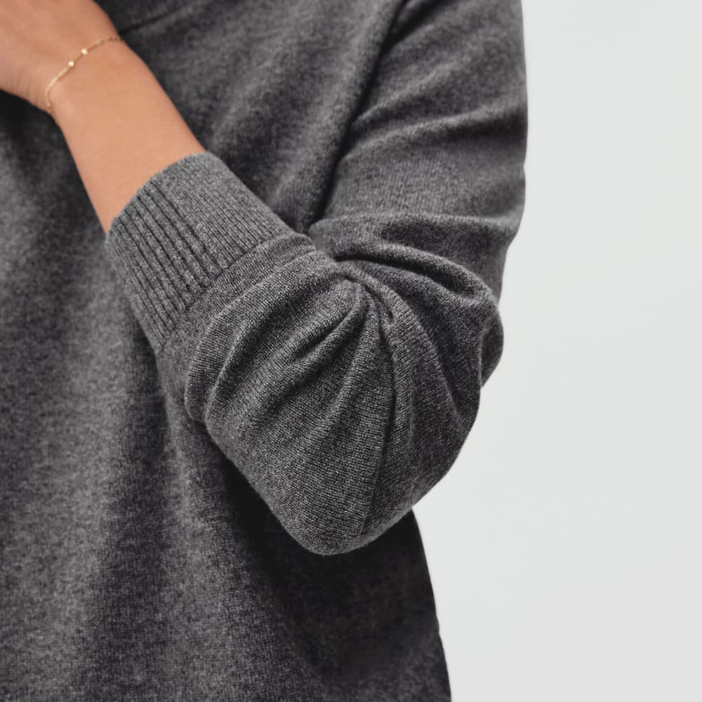 The Cashmere Crew in Charcoal — detail view
