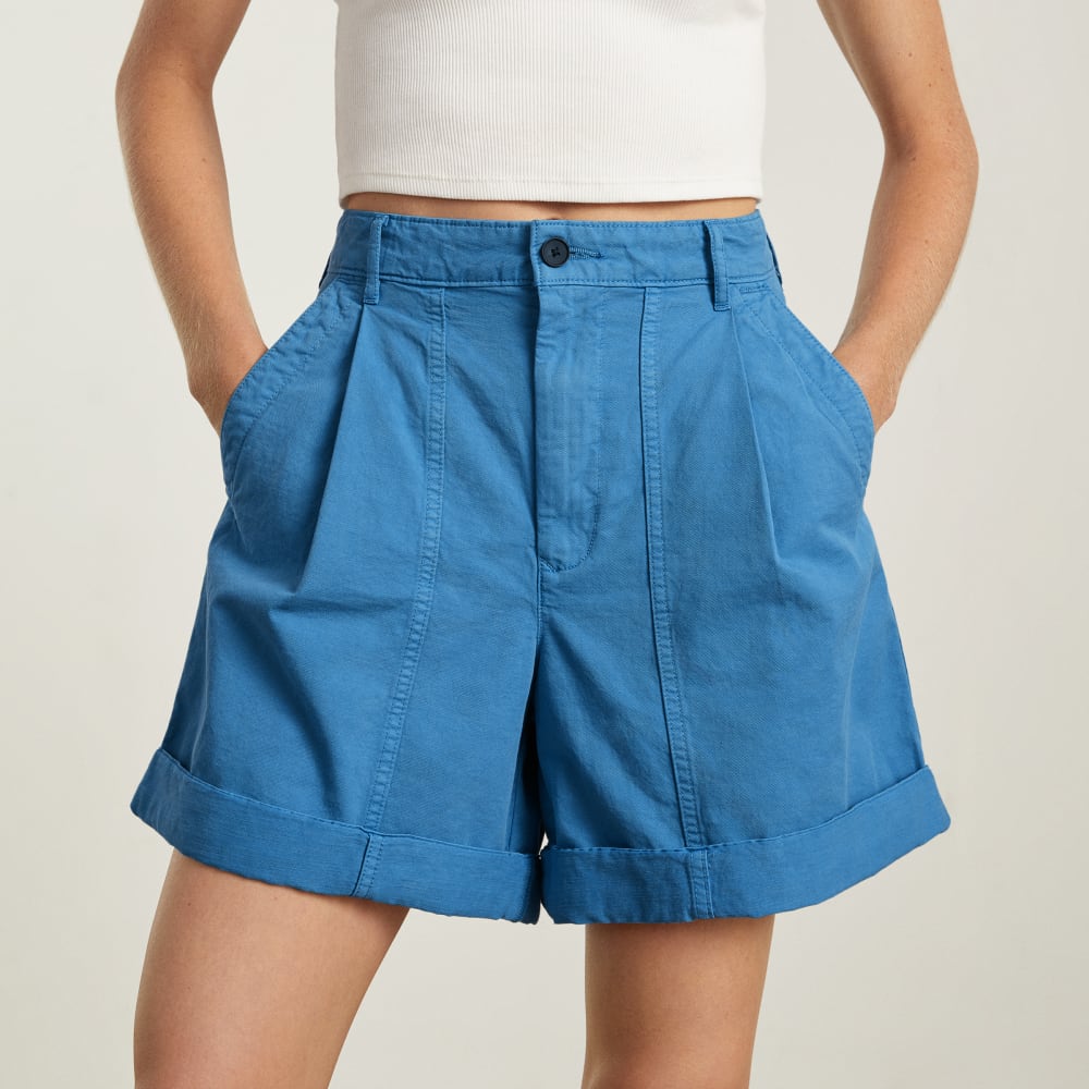 The Tourist Short in Horizon Blue — detail view