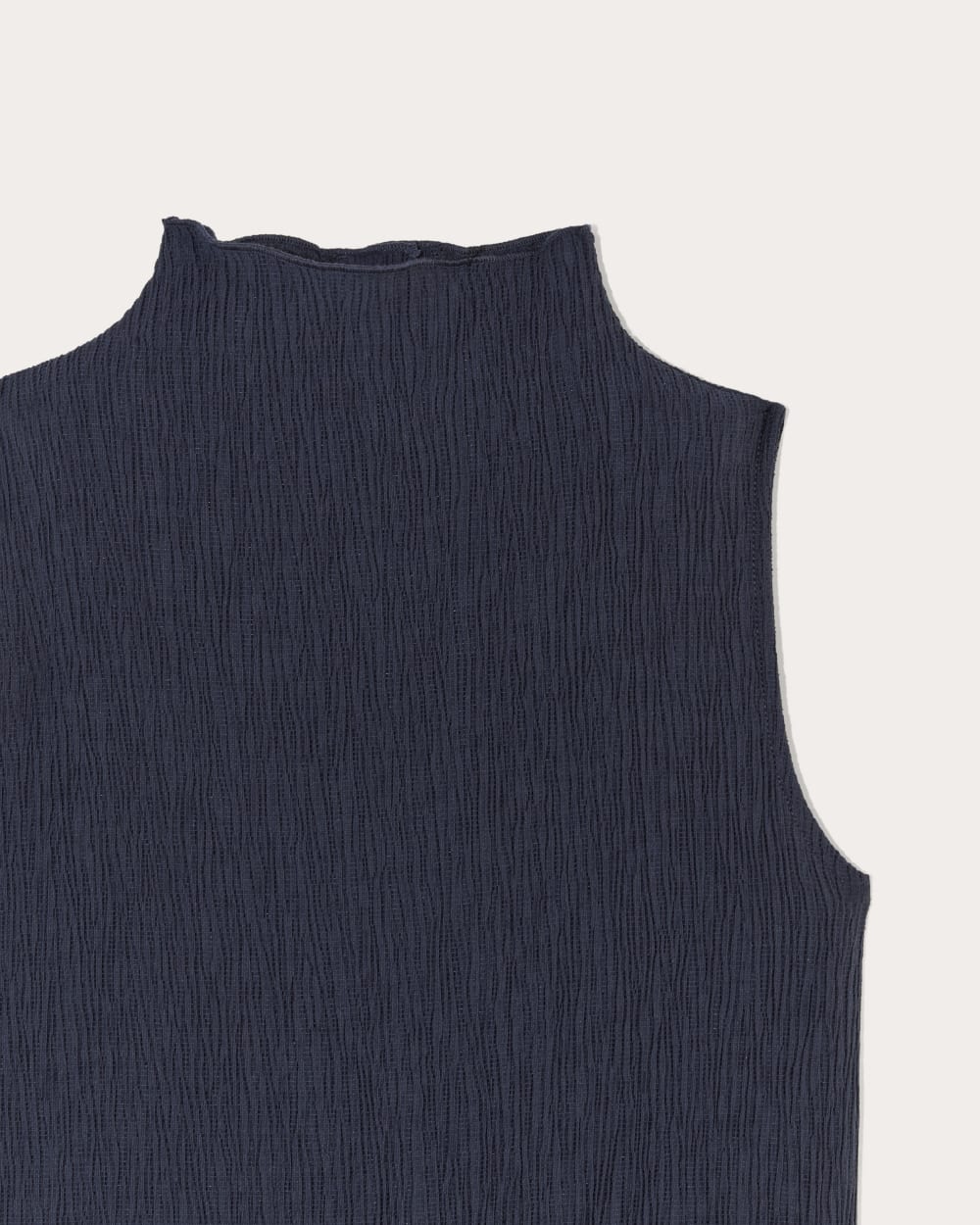 The Crinkle Tank in Navy — detail view