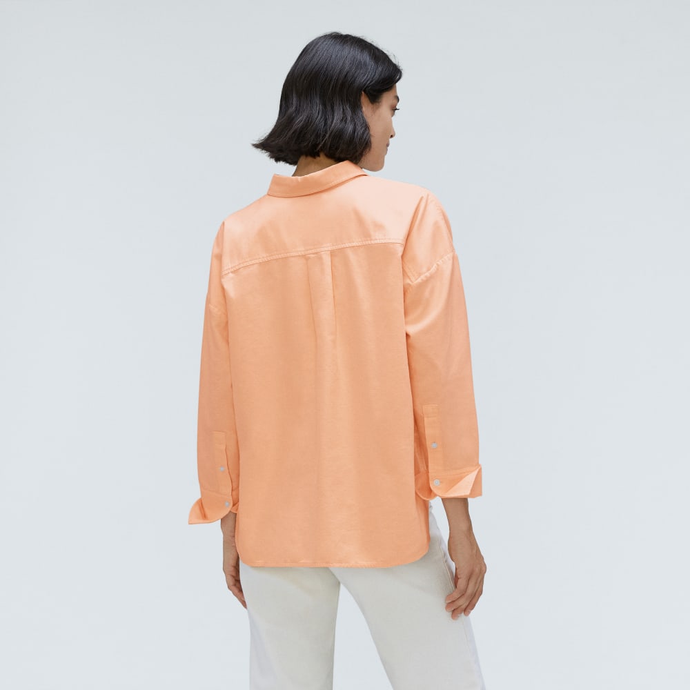 The Boxy Oxford in Apricot — detail view