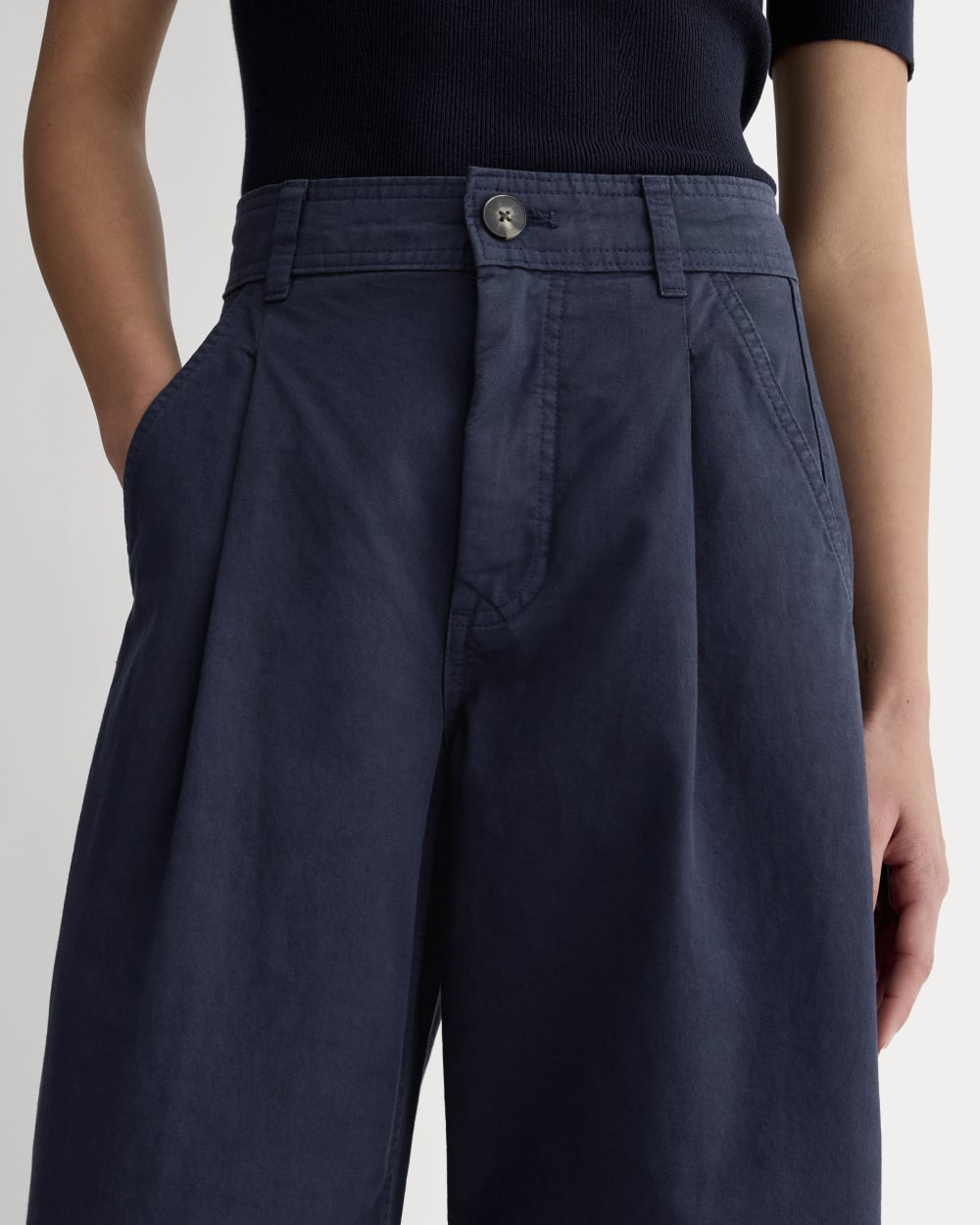 The Everywhere Pant in Navy — detail view