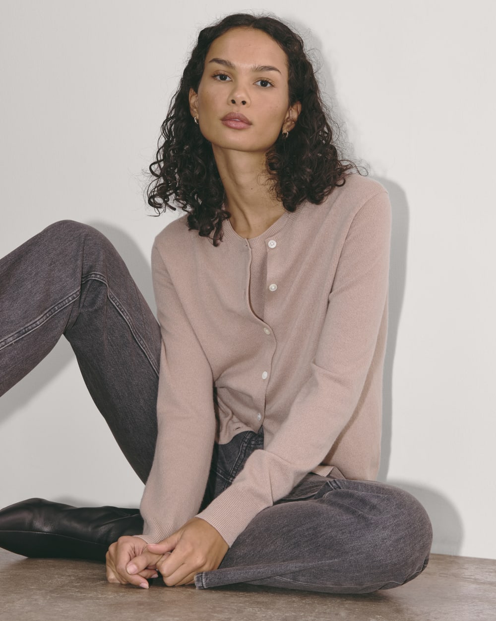 The Classic Cardigan in Cashmere in Dusty Rose — detail view