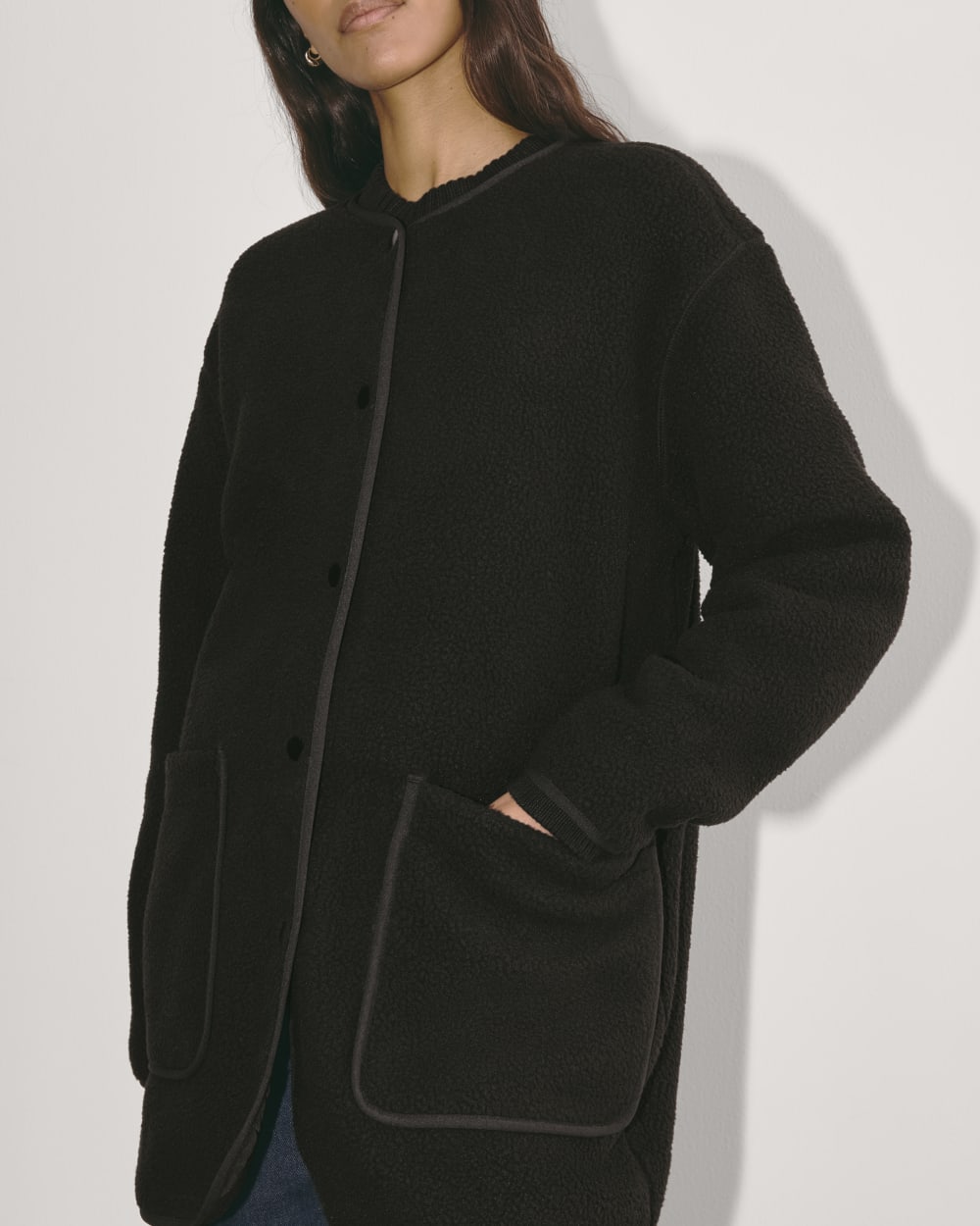 The Teddy Liner in Black — detail view