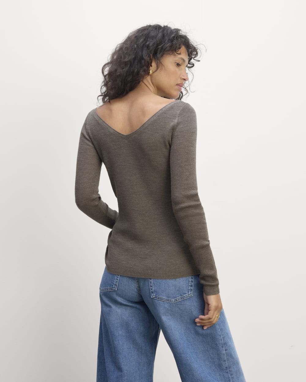 The Off-Shoulder Top in Ultrasoft Merino in Heather Cocoa — detail view