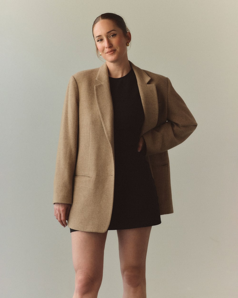 The Oversized Blazer in Wool in Toasted Tan — detail view