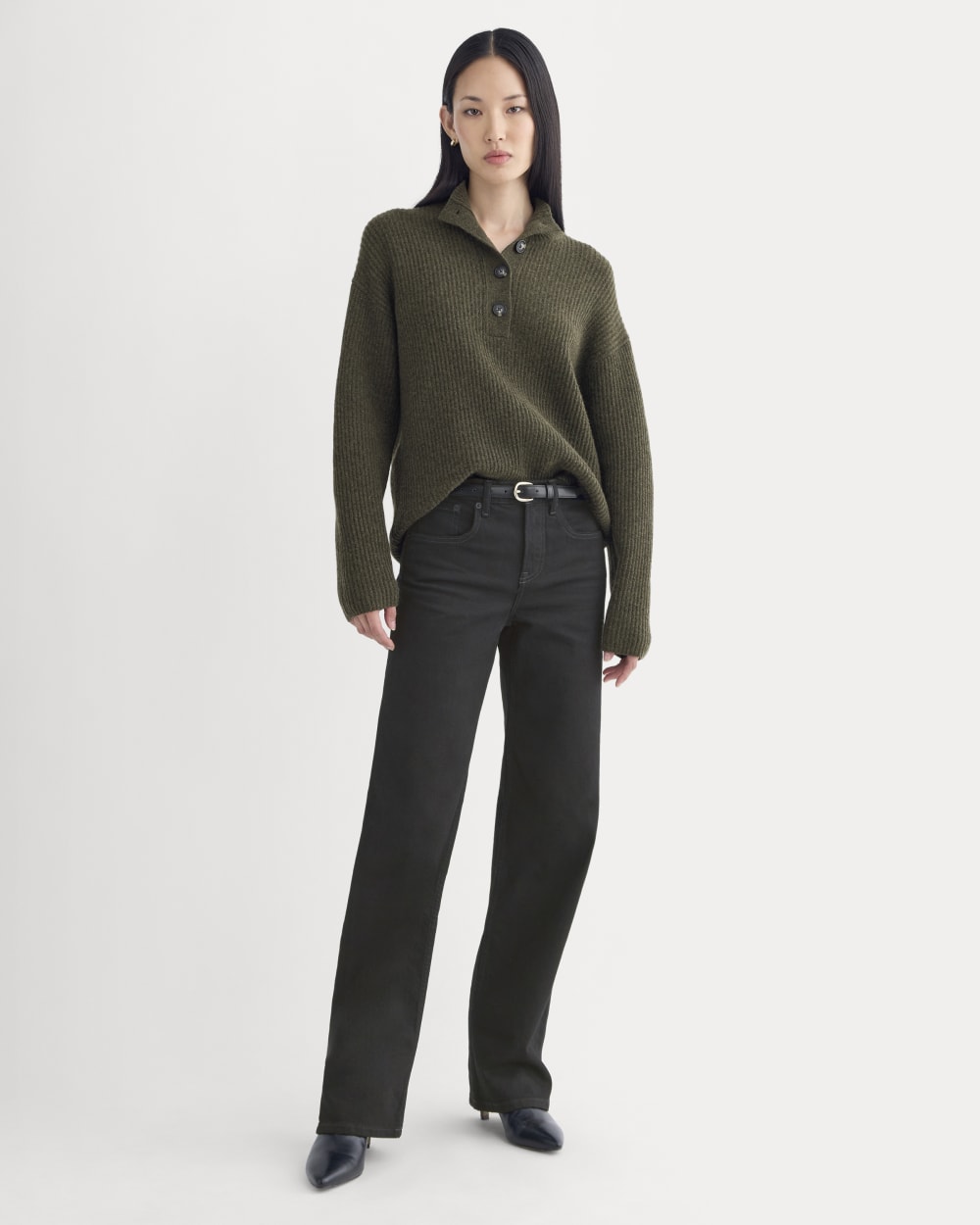 The Cocoon Henley in Wool Cashmere in Heather Beech — detail view