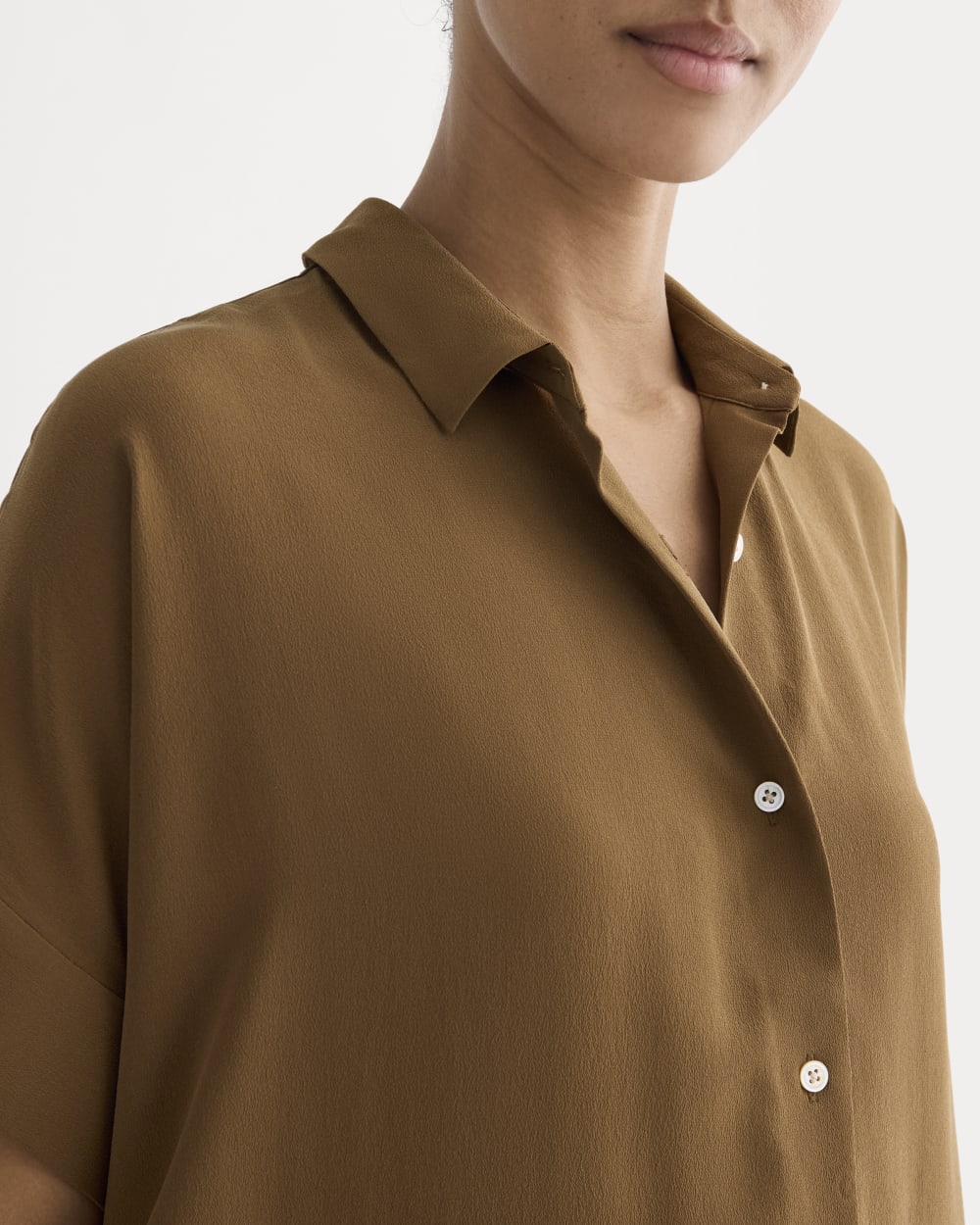 The Boxy Shirt in Washable Silk in Toffee — detail view