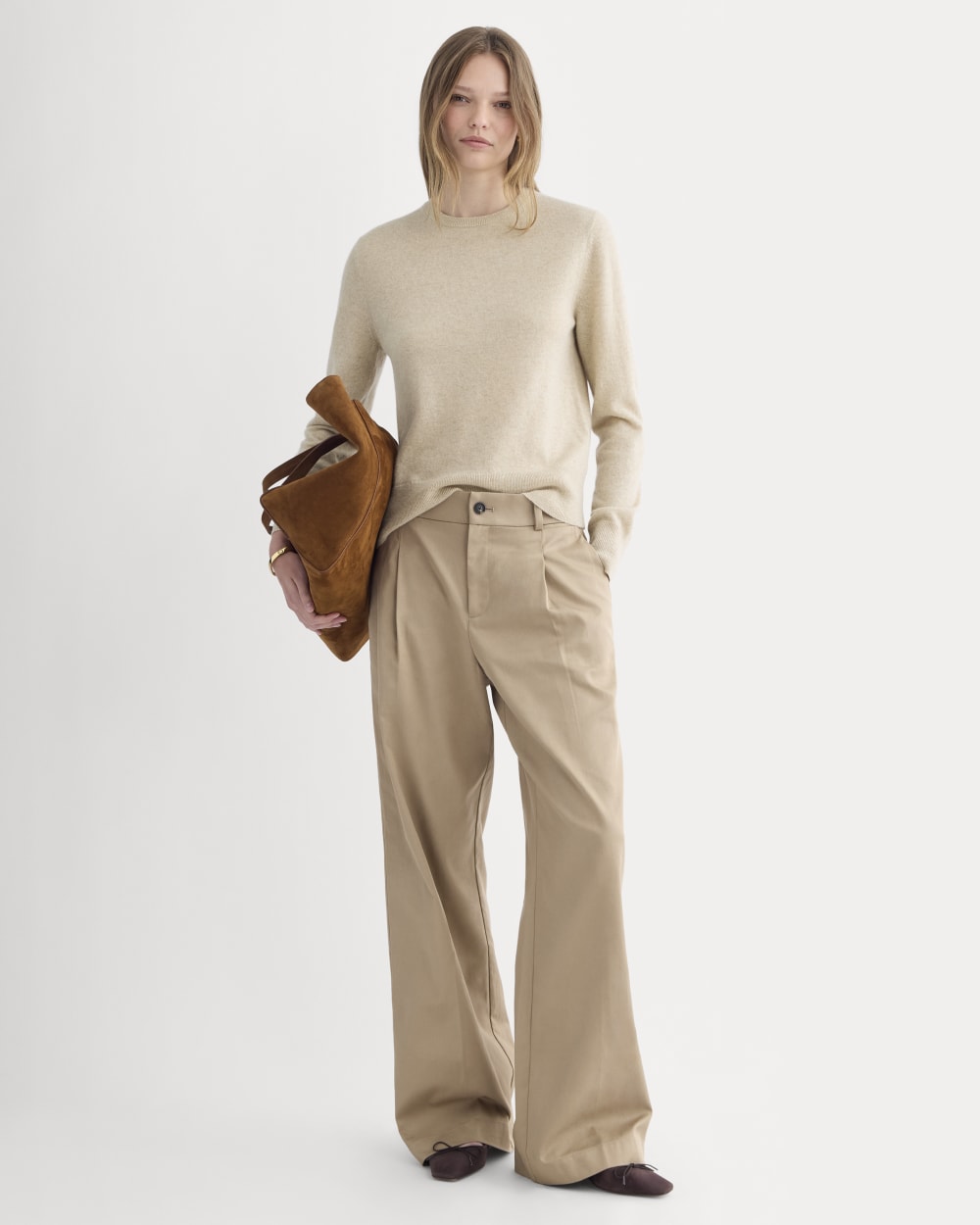 Cashmere Slim Crew Sweater in Heather Light Camel — detail view