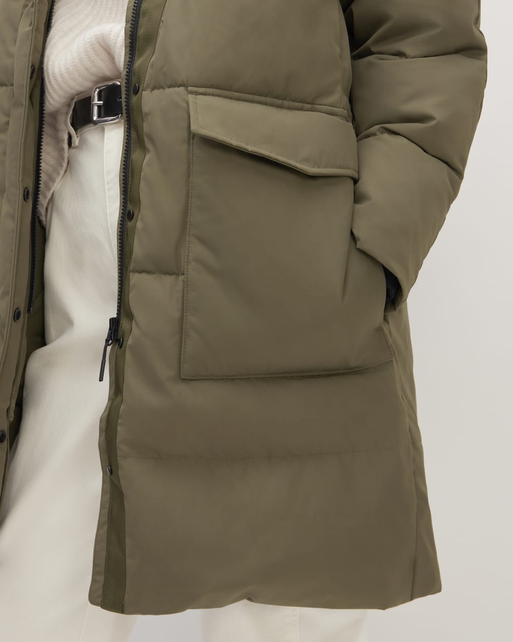The Long Puffer in Kalamata — detail view