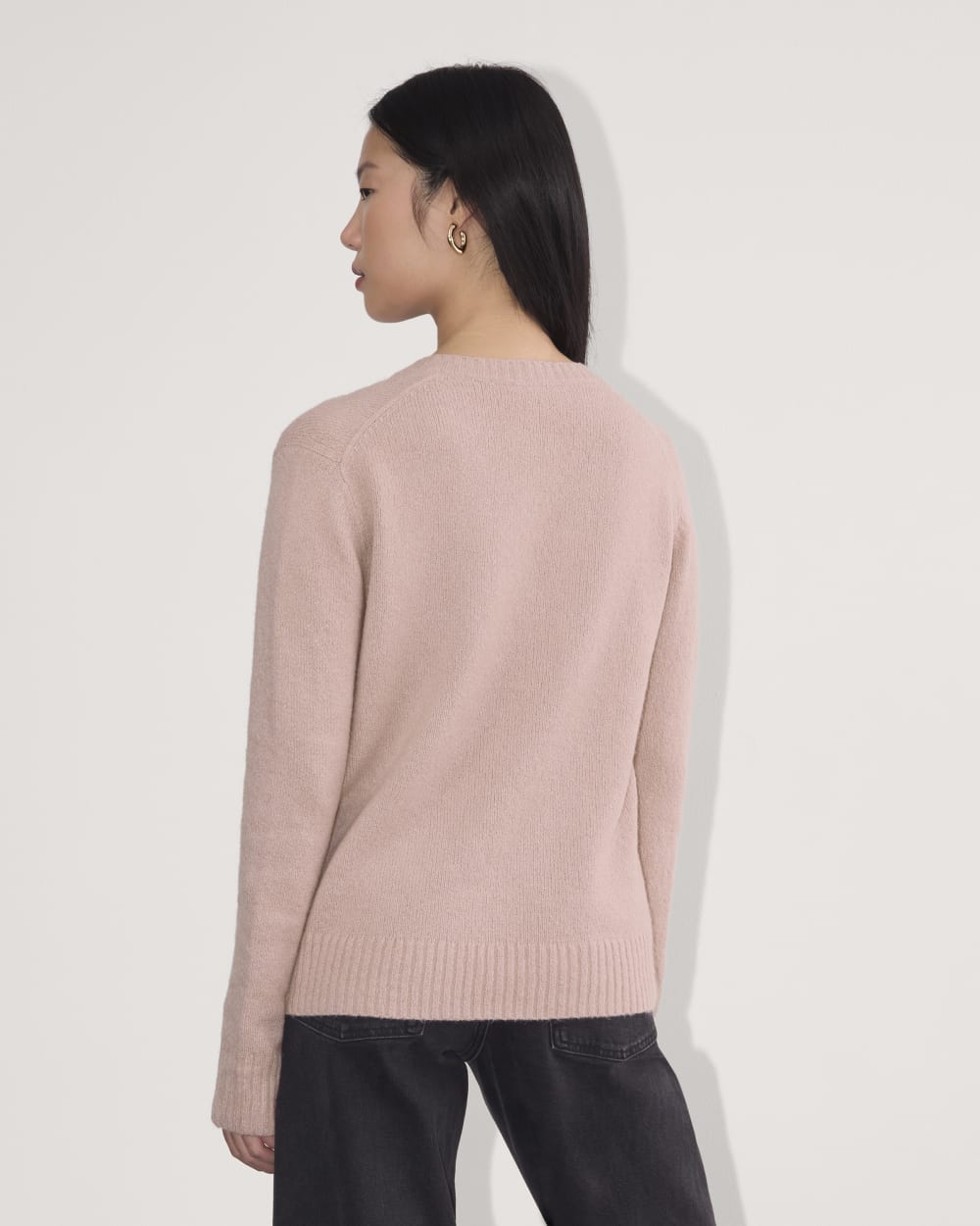 The V-Neck Sweater in Plush Cotton in Dusty Rose — detail view
