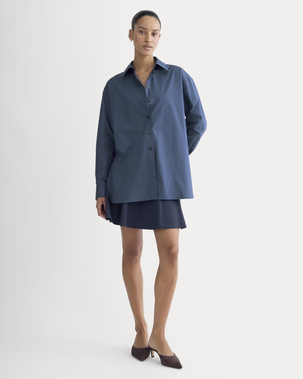 The Boyfriend Shirt in Ultrasoft Cotton in Deep Lazuli Blue — detail view