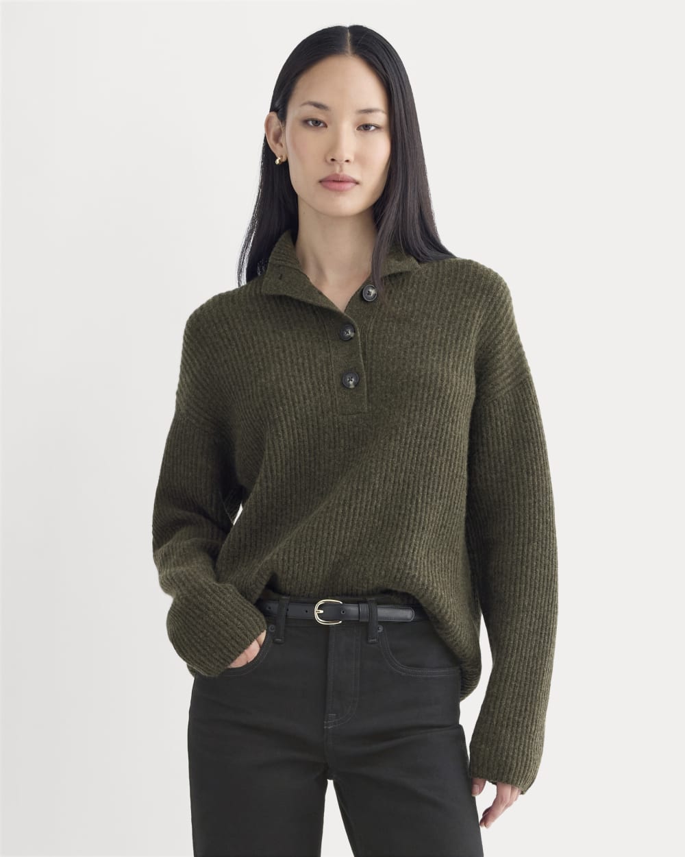 The Cocoon Henley in Wool Cashmere in Heather Beech — detail view