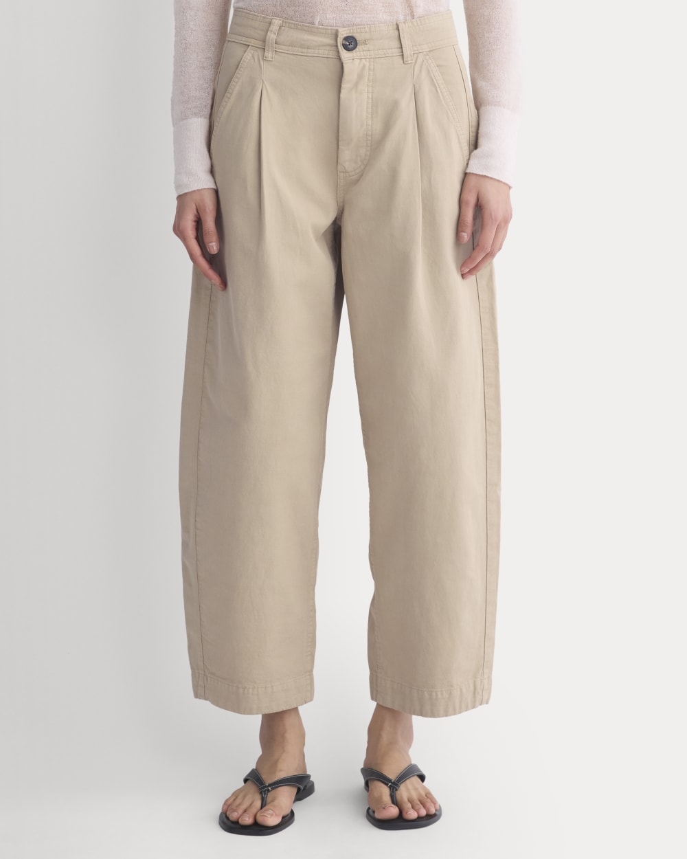The Everywhere Pant in Trench Coat Khaki — detail view