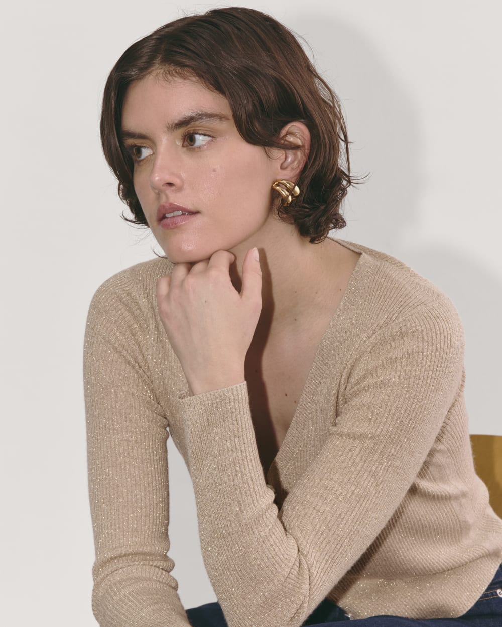 The Cardigan in Lurex Merino in Gold — detail view