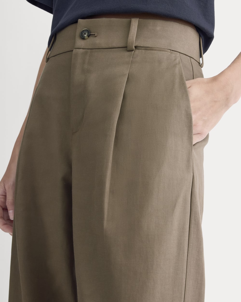 Wide-Leg Trouser in Buttersmooth in Deep Taupe — detail view