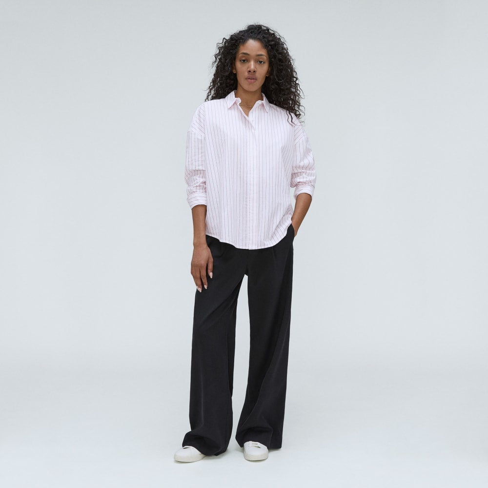 The Oversized Poplin Shirt in Equestrian Red / White — detail view