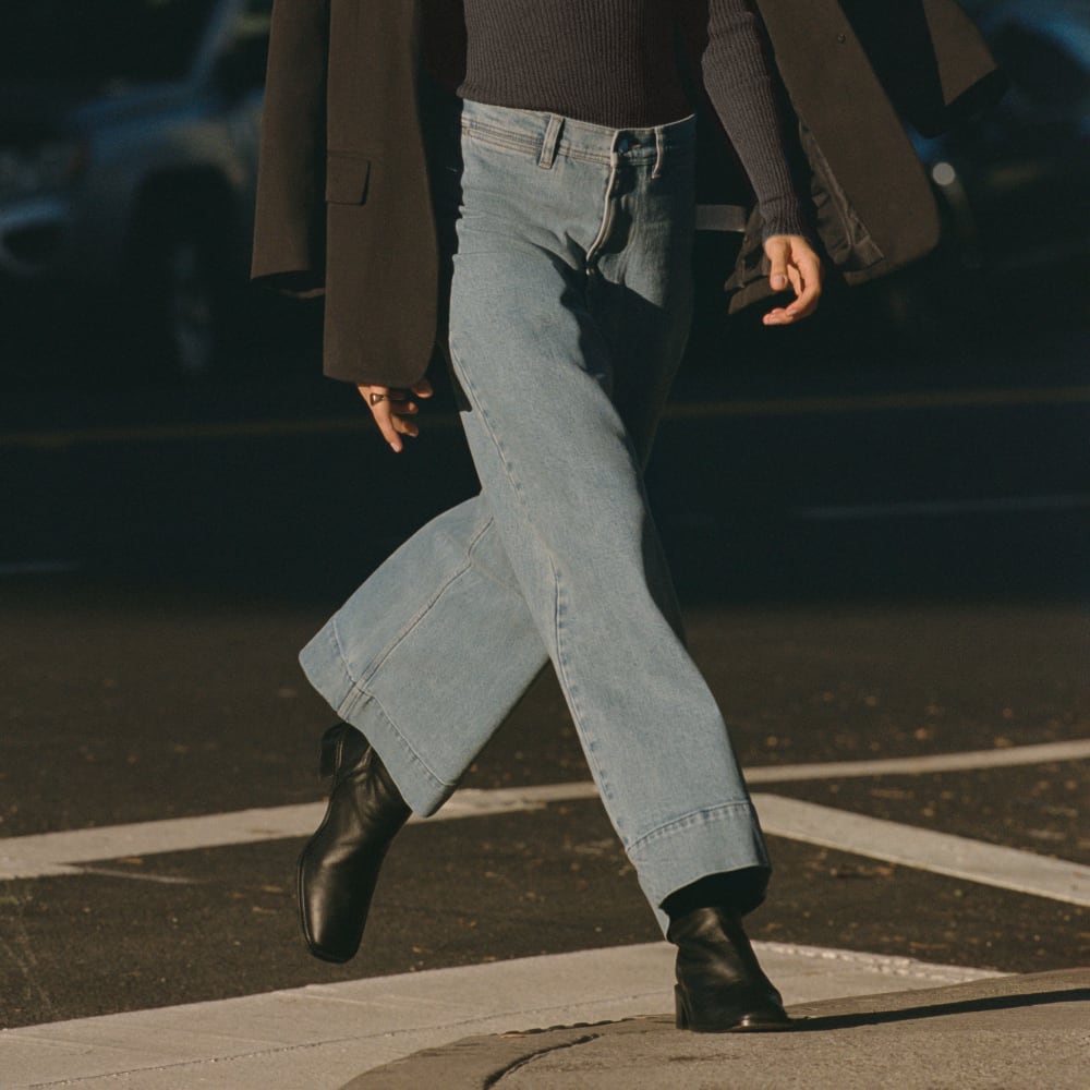 The Mariner Jean in Light Indigo — detail view