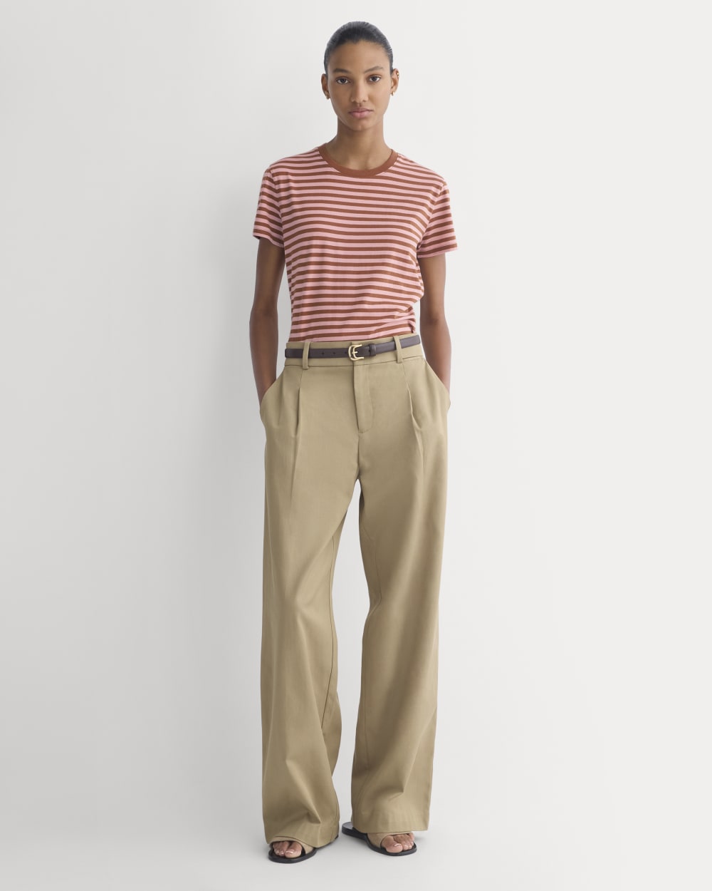 The Box-Cut Tee in Essential Cotton in Toffee/Pink — detail view