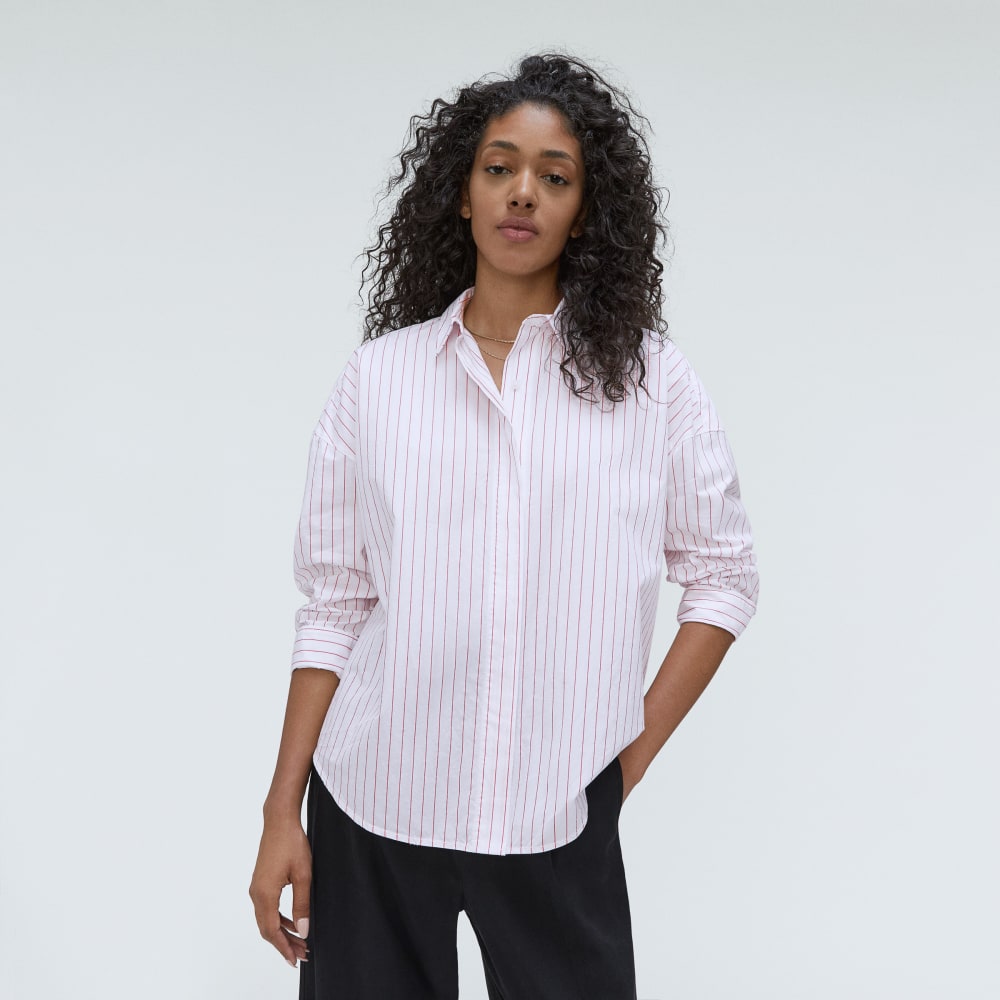 The Oversized Poplin Shirt in Equestrian Red / White — detail view
