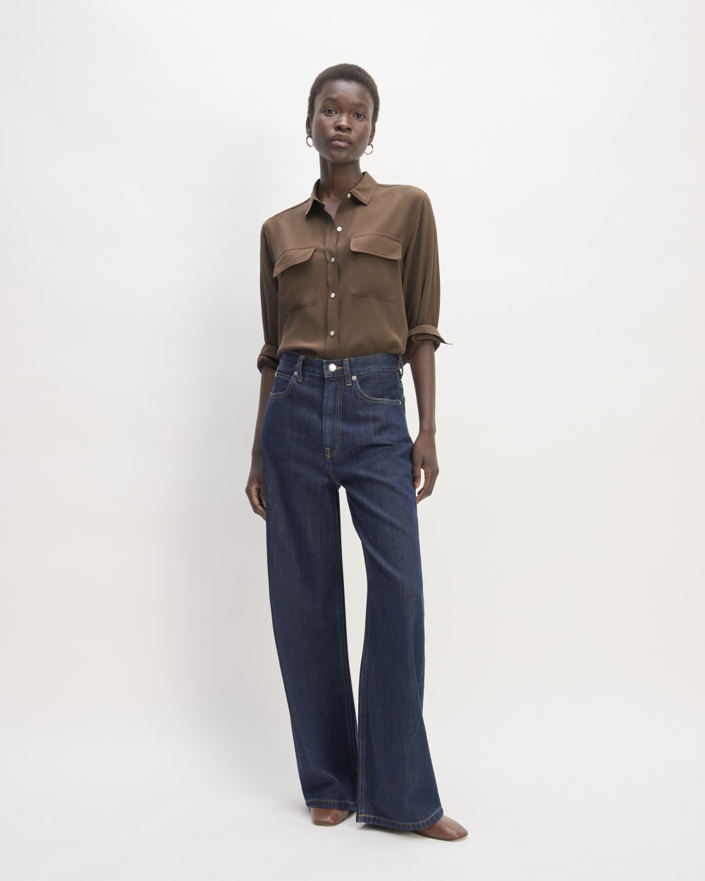 The Utility Shirt in Washable Silk in Cocoa — detail view