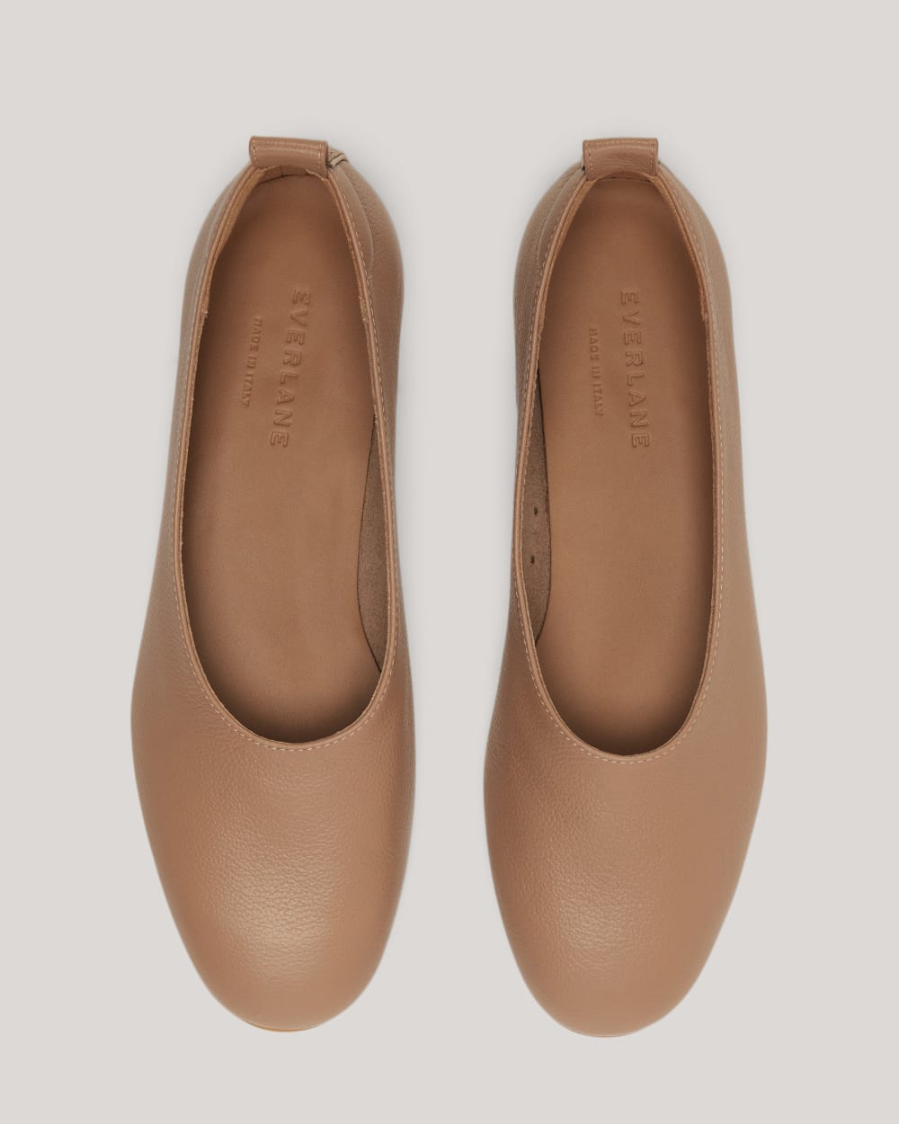The Day Glove in Narrow Fit in Tan — alternate view