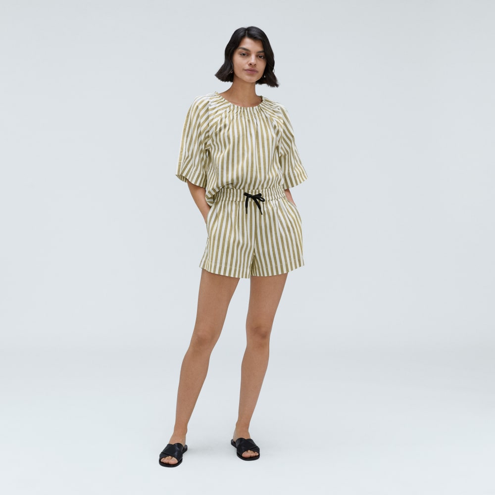 The Seersucker Boxer Short in Nutria / Off-White — detail view