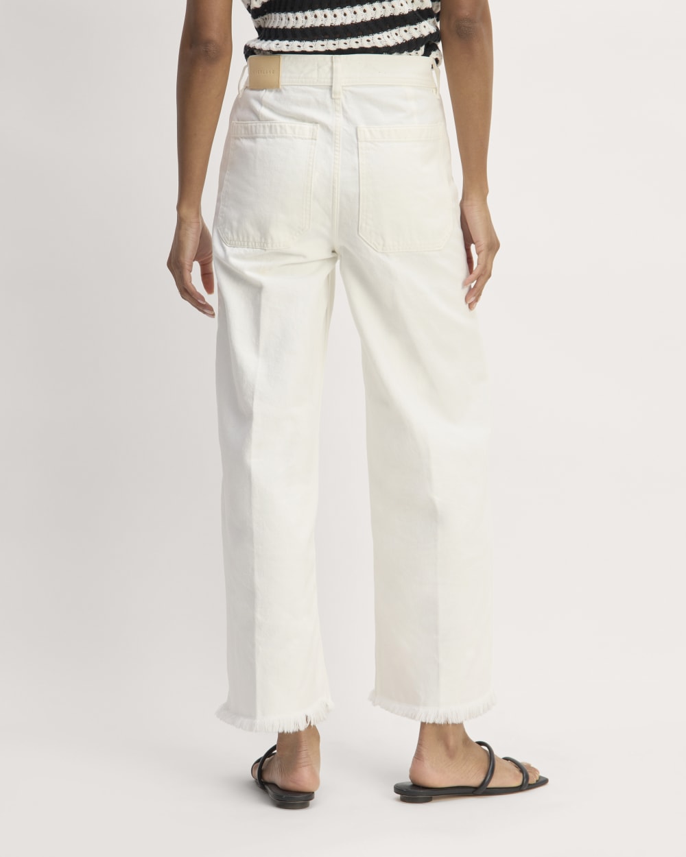 The Mariner Cropped Jean in Frayed Hem Bone — detail view