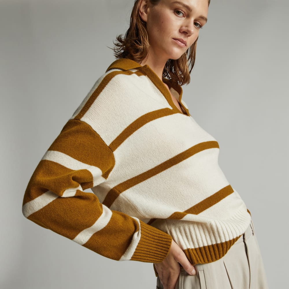 The Cashmere Polo in Bone / Tapenade — detail view