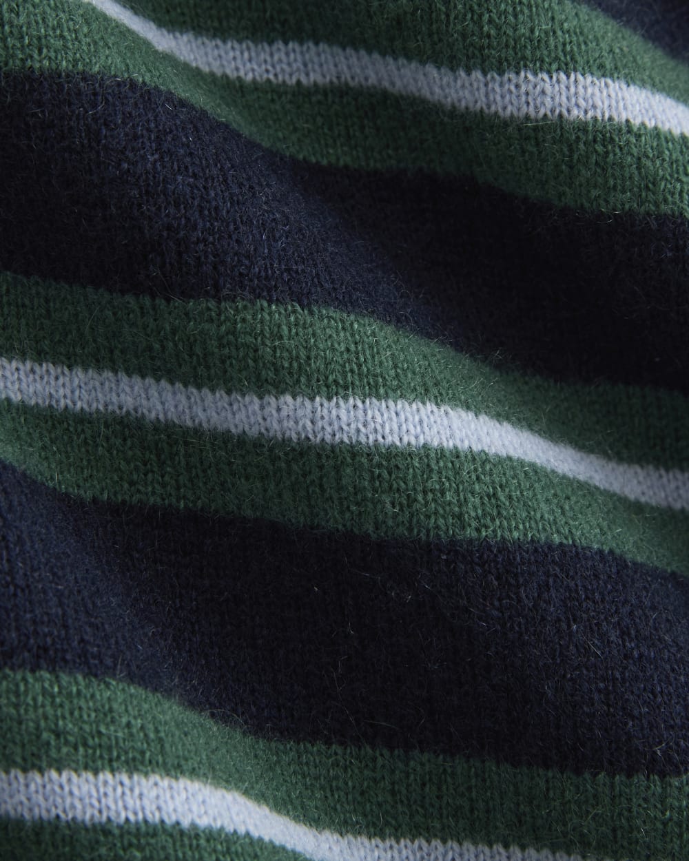Cashmere Slim Crew Sweater in Hunter Green/Open Air Blue — detail view