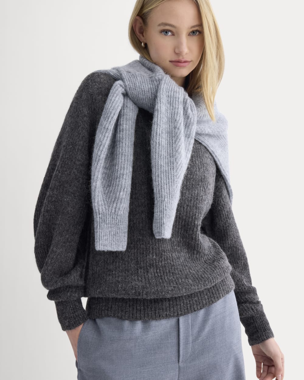The Cocoon Crew in Alpaca in Dark Charcoal — detail view