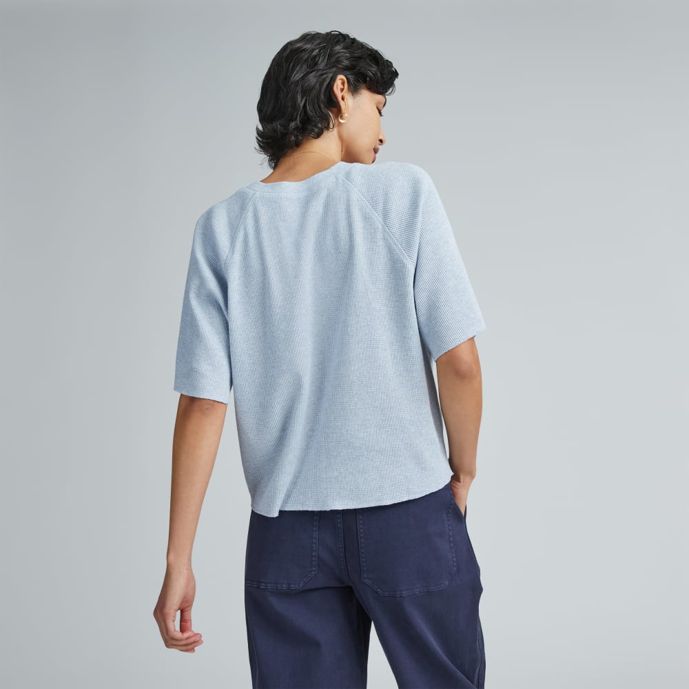 The Organic Cotton Waffle Raglan Tee in Heathered Light Blue — detail view