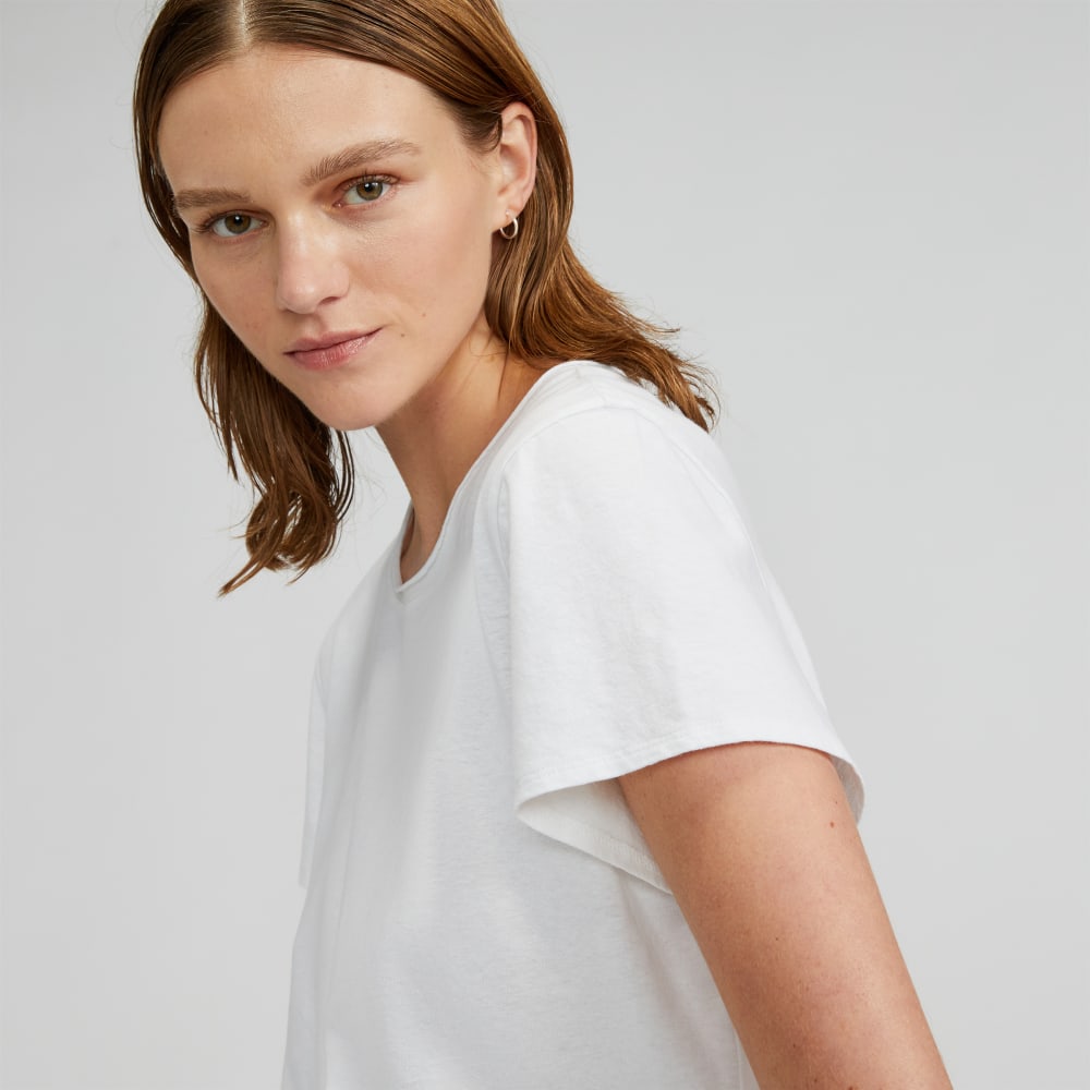 The Relaxed Hemp Tee in White — detail view