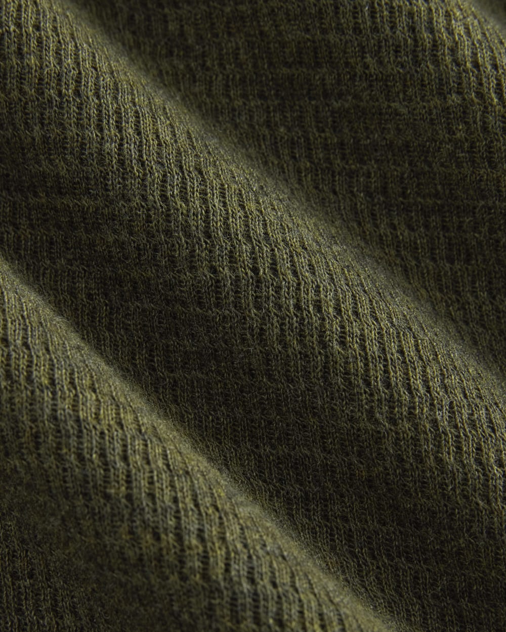 Slim-Fit Crew in Cozy Waffle in Heather Beech — detail view