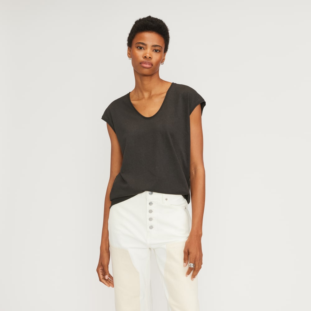The Hemp Scoop-Neck Muscle Tee in Black — front view