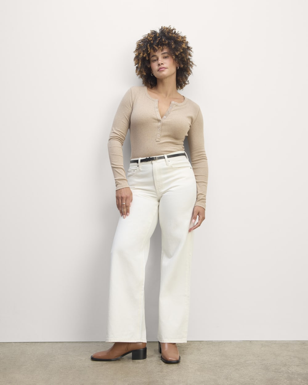 The Luxe Rib Henley in Heathered Tan — detail view