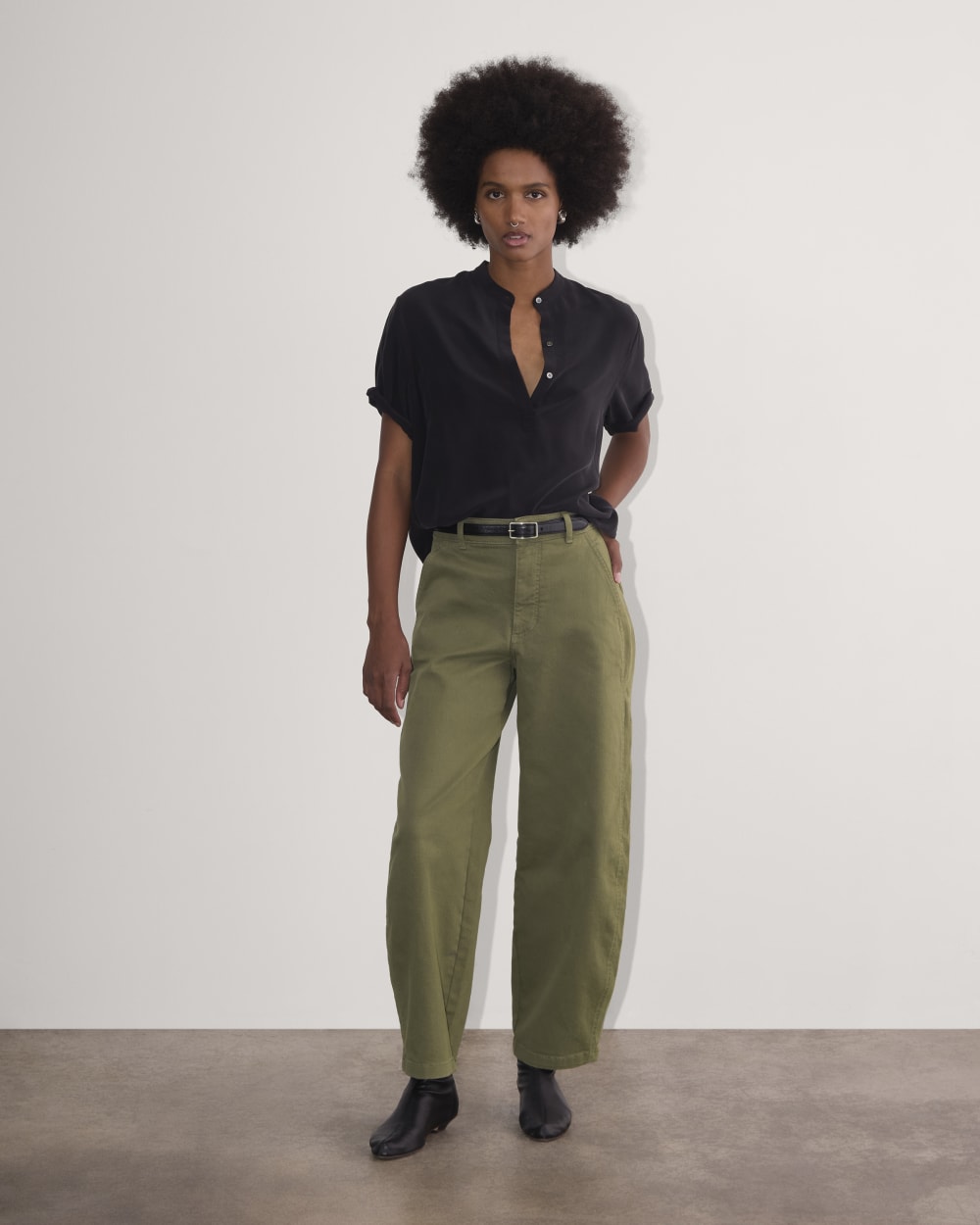 The Utility Curve Pant in Kalamata — front view
