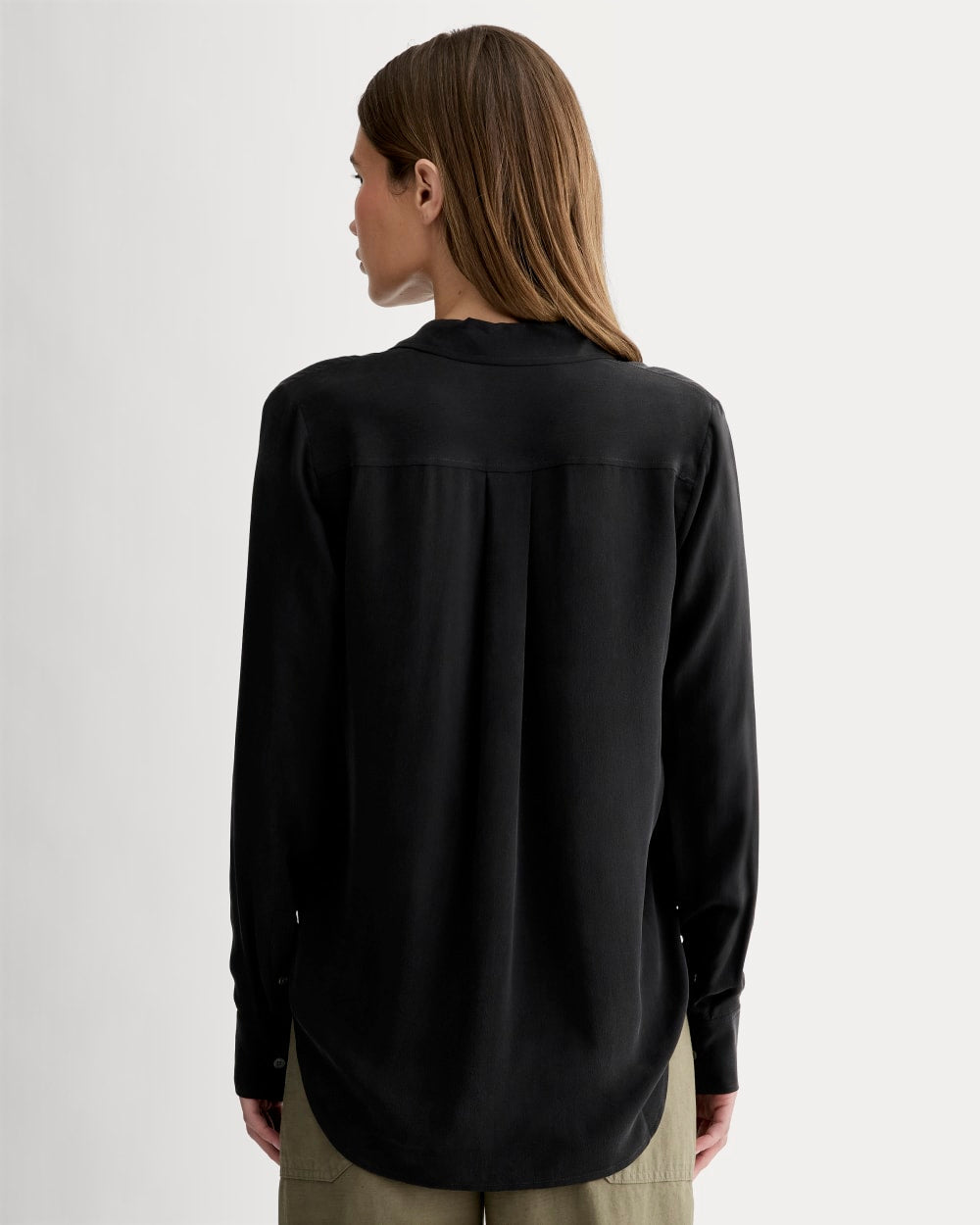 The Must-Have Shirt in Washable Silk in Black — detail view