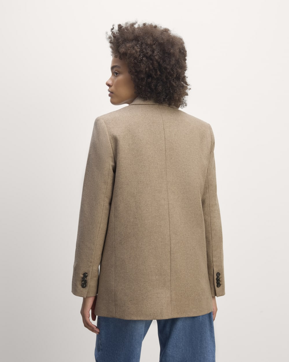 The Oversized Blazer in Wool in Beige Twill — detail view