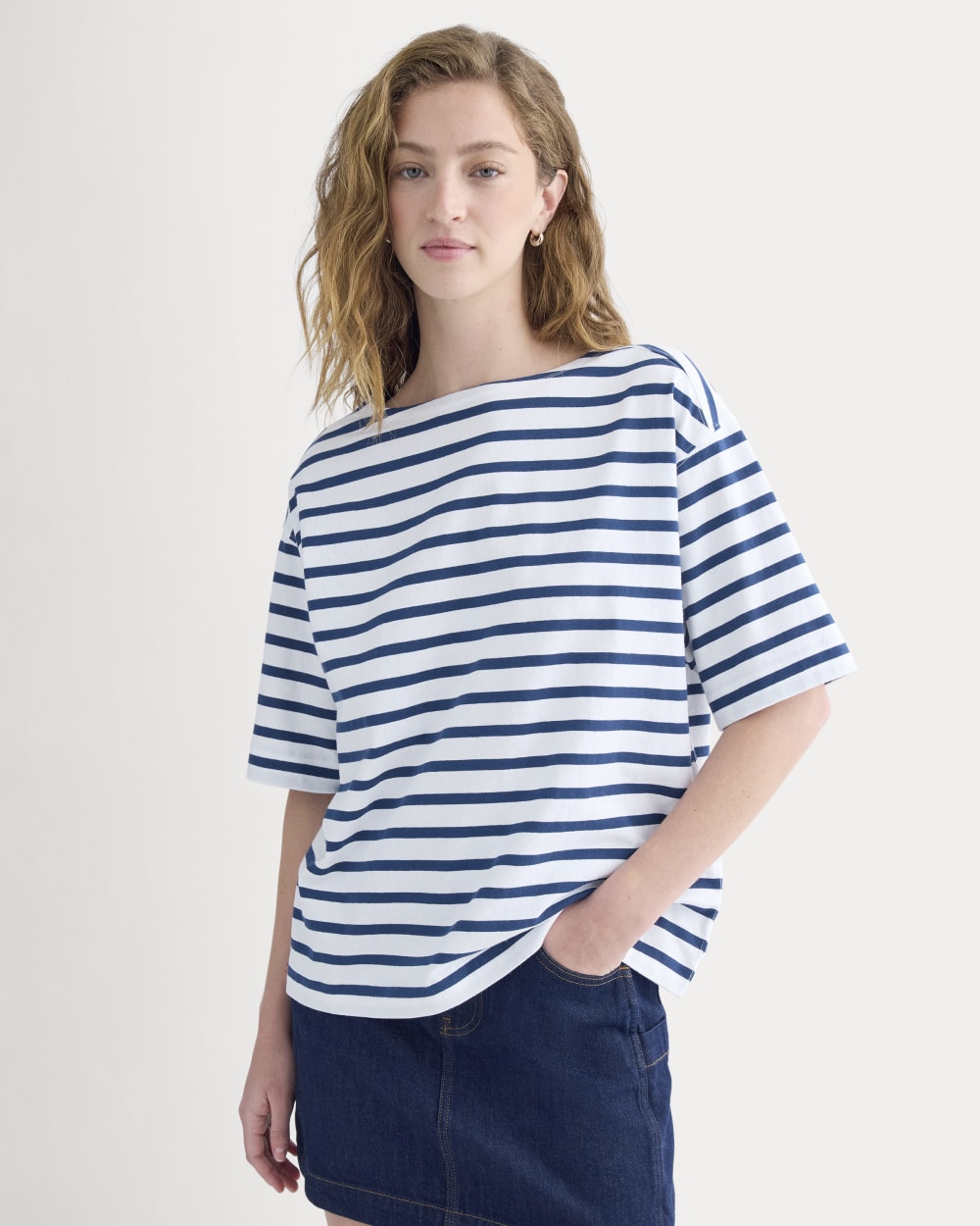 Mariner Tee in White/Estate Blue — detail view